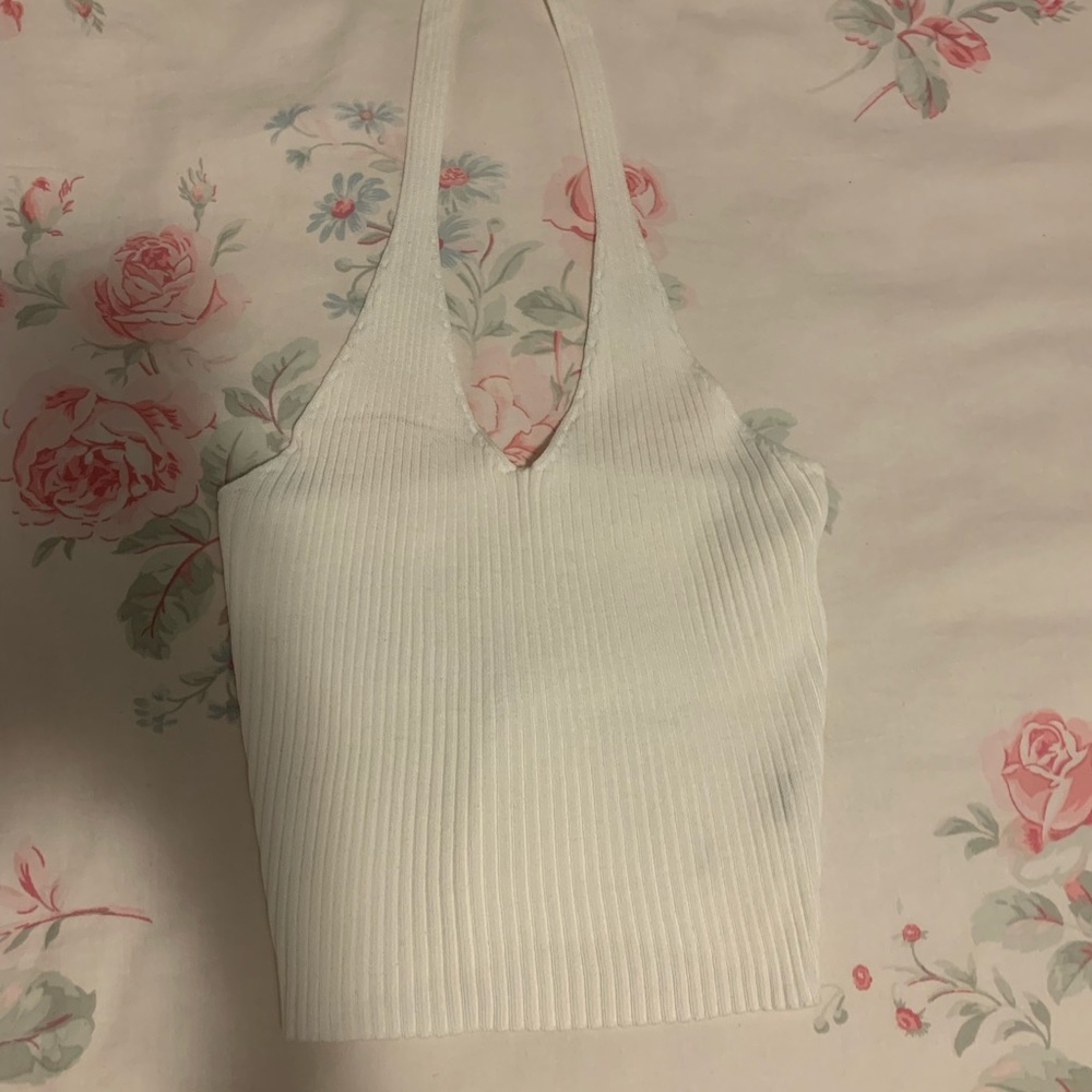 White halter top - Picture 2 of 3